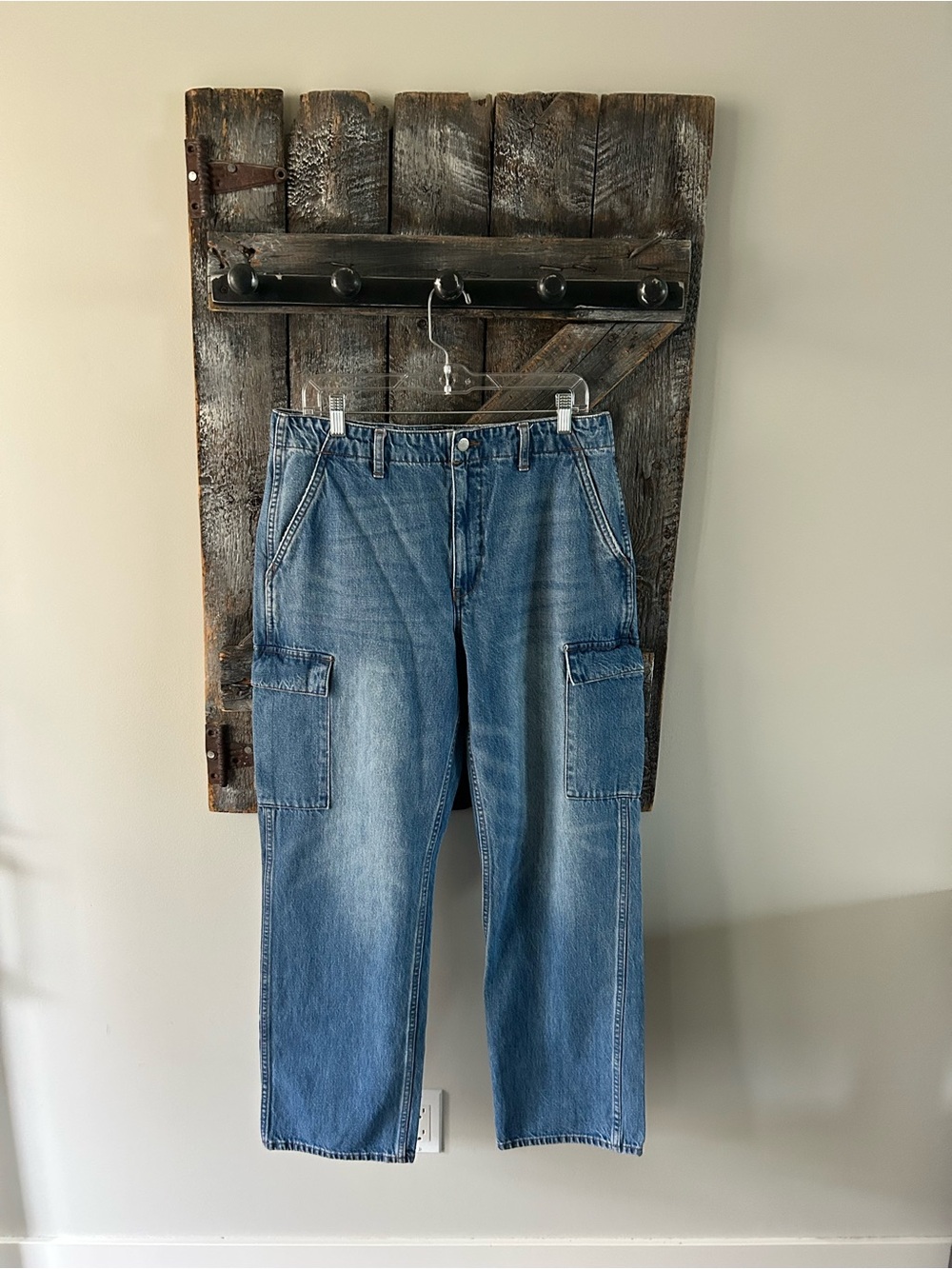 Women's Denim Forum The 90's Edie Lo-Rise Cargo Light Blue Relaxed Jeans